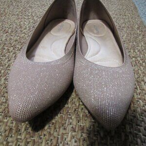 Old Navy - Gold Pointed Flats